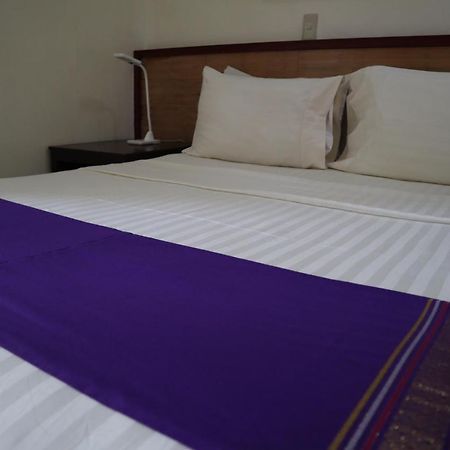 Domicilio Lorenzo Davao Bagian luar foto