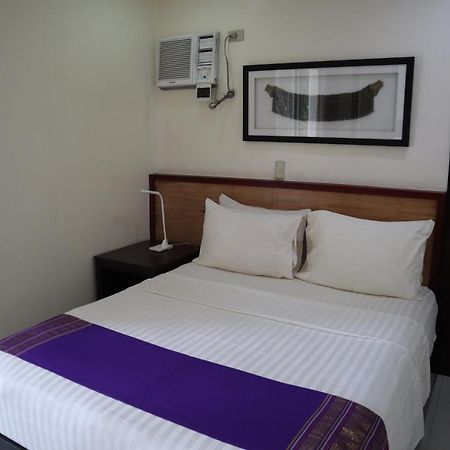 Domicilio Lorenzo Davao Bagian luar foto