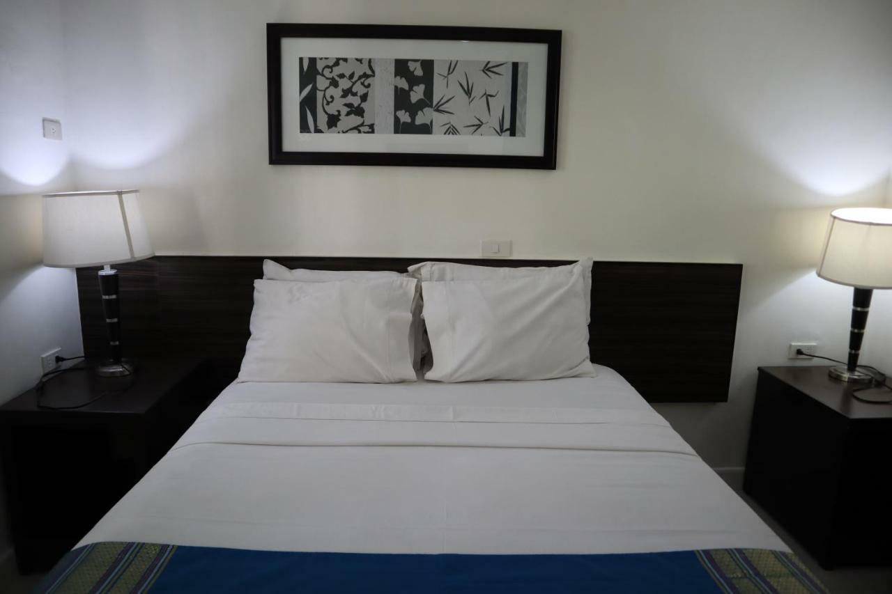Domicilio Lorenzo Davao Bagian luar foto