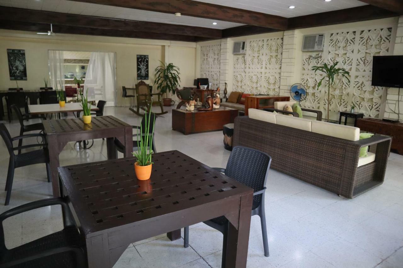 Domicilio Lorenzo Davao Bagian luar foto