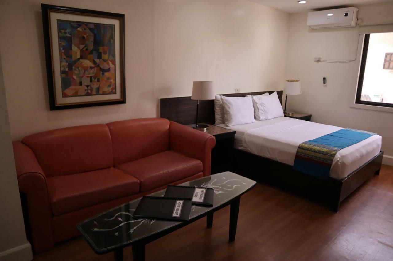 Domicilio Lorenzo Davao Bagian luar foto