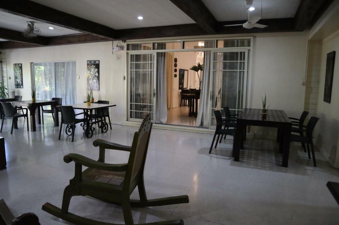 Domicilio Lorenzo Davao Bagian luar foto
